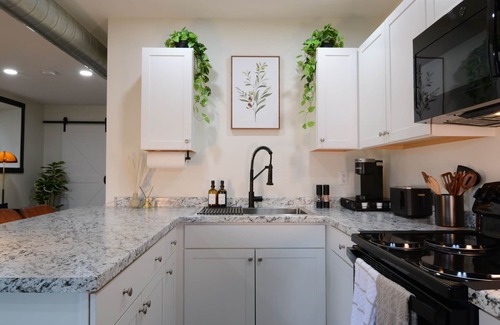 Dubuque Apartamento | Cozy Bluff St Escape - Downtown