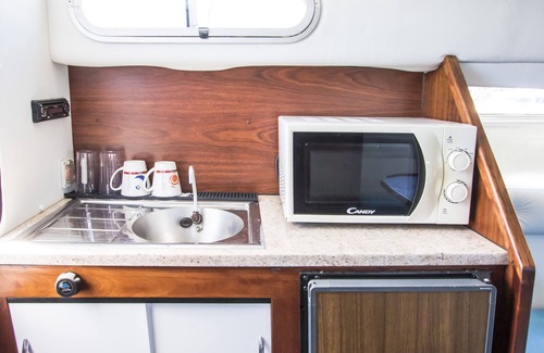 Tias Alquiler De Eote | Alojamiento en barco Sealine