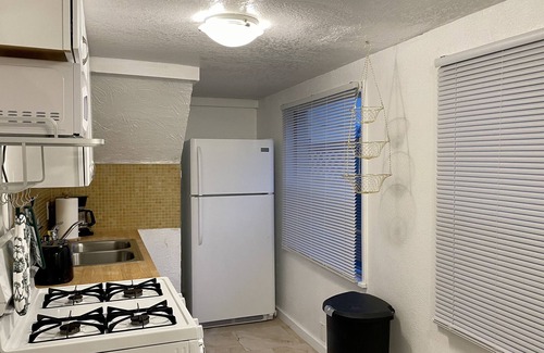 Crescent Lake Apartamento | Cozy boho studio near Downtown St Pete