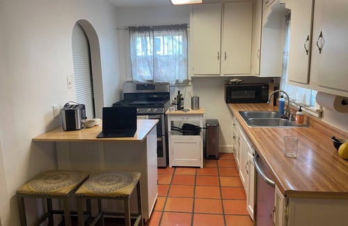 Newlands Casa | Cozy Boulder Cottage, Centrally located