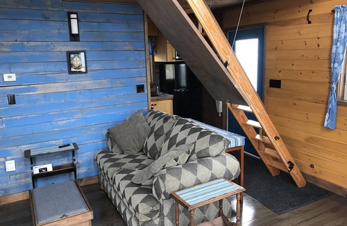 Port de Grave Chalet De Esquí | Cozy Boutique Chalet on the Ocean's Edge!
