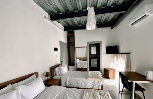 Yenisehir Cama Y Desayuno | Cozy Boutique Studio Flat in Nicozy