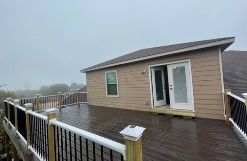 San Antonio Apartamento | Cozy BR Apt near Sea World, Lackland AFB, and great shopping.