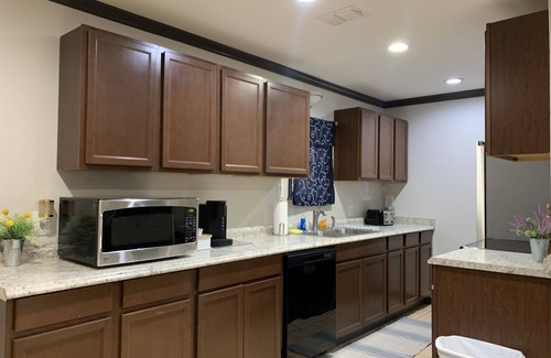 Tyler Casa | Cozy bran new 3 Bedroom 2 Bath Duplex Unit b