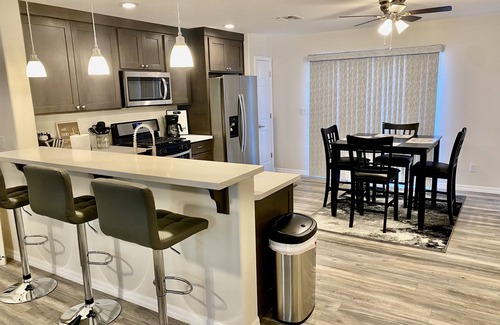 Holiday Shores Casa | Cozy Brand NEW Home Near the Colorado River!