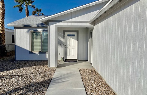 Holiday Shores Casa | Cozy Brand NEW Home Near the Colorado River!