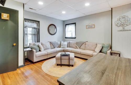 Brevard Casa | Cozy Brevard Vacation Rental 1 Block to Main St