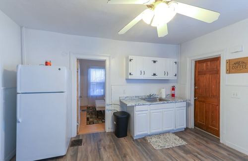 Brooklawn - St. Vincent Apartamento | Cozy Bridgeport Apartment: 2 Mi to Downtown!