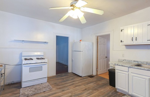 Brooklawn - St. Vincent Apartamento | Cozy Bridgeport Apartment: 2 Mi to Downtown!