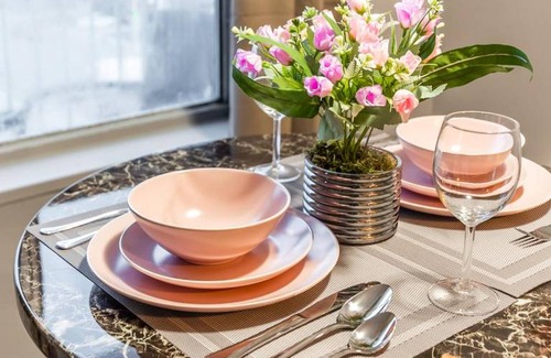 Rosedale Apartamento | Cozy & Bright-1BR King Apartment - near DT Hamilton!