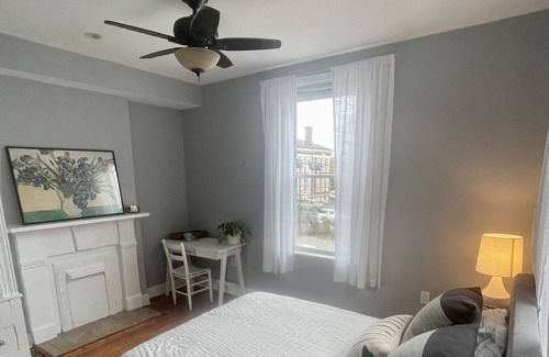 Fan District Apartamento | Cozy & Bright City Apartment
