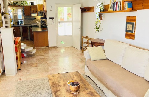 Zikhron Ya'aqov Casa | Cozy bright Family Apartment with View & Deck near Zikhron’s Pedestrian Mall
