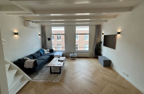 Schinkelbuurt Apartamento | Cozy, bright, Luxury 2-floor apartment - very central!