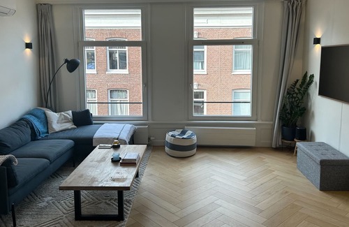 Schinkelbuurt Apartamento | Cozy, bright, Luxury 2-floor apartment - very central!