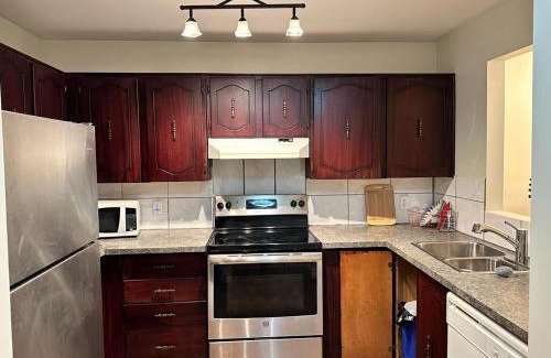 Northeast Edmonton Apartamento | Cozy & bright private one-bed rm