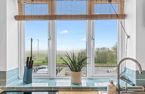 Woodingdean Apartamento | Tranquil Retreat | Parking & Trails Near Brighton