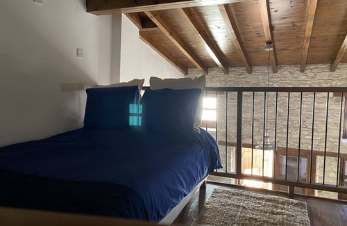 Omodos Casa | Acogedora casa marrón