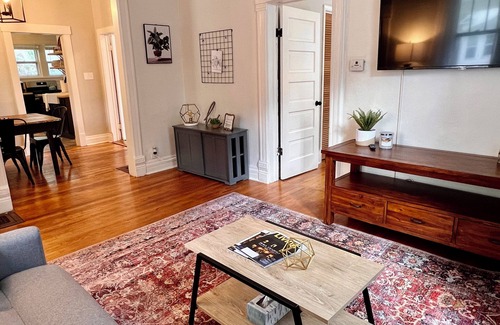 Champaign Casa | Cozy Bungalow - Close to Campus + Nespresso Coffee Maker!