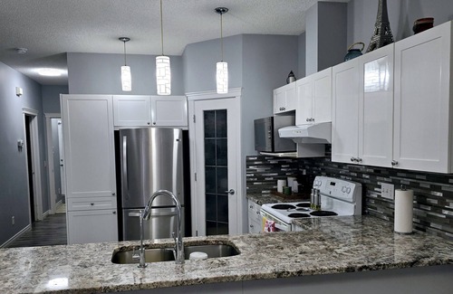 Chestermere Casa | Cozy Bungalow In Chestermere, AB