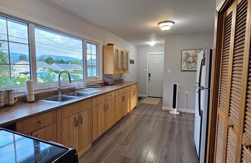 Kitimat Casa | Cozy Bungalow in Kitimat