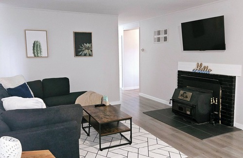 Kitimat Casa | Cozy Bungalow in Kitimat