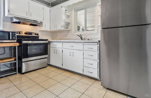 Twin Lakes Casa | Cozy Bungalow in Perfect Location