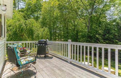 Old Mystic Casa | Cozy Bungalow Just Minutes from Mystic, Westerly Beaches, Boating and Casinos! bungalow