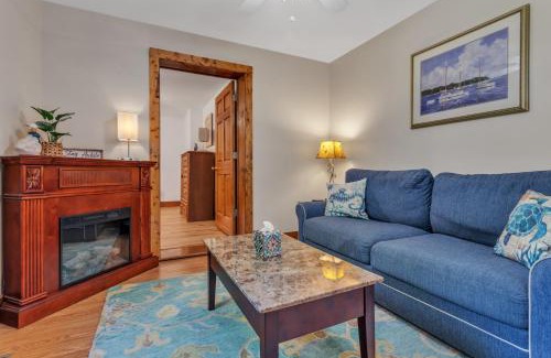 Old Mystic Casa | Cozy Bungalow Just Minutes from Mystic, Westerly Beaches, Boating and Casinos! bungalow