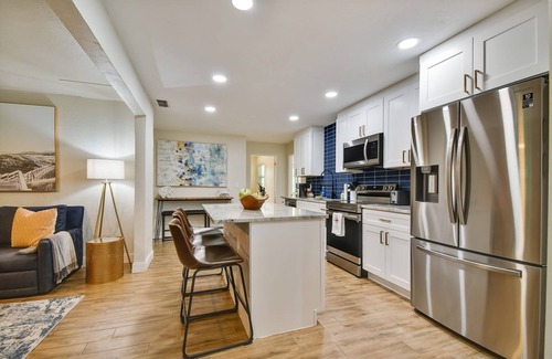 Gulfport Casa | Cozy Bungalow pool home 10 min to beautiful Gulf Coast Beaches