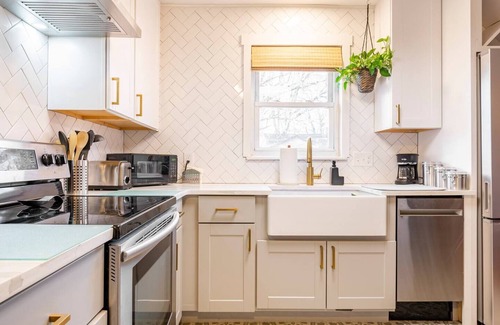 Annapolis Casa | Cozy Bungalow w/ Ample Outdoor Space Near Downtown