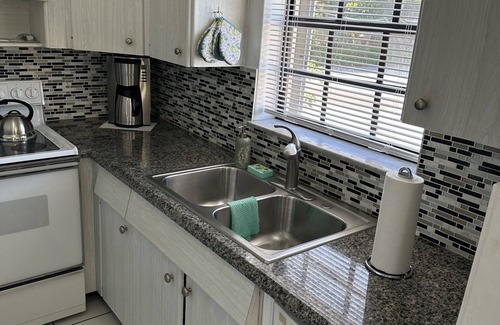 Hillsboro Beach Apartamento | Cozy Bungalow with Private Beach Access