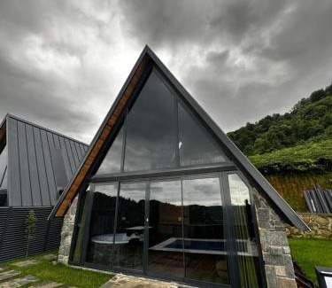 Ardesen Chalet De Esquí | Cozy Bungalow with Jacuzzi in Amazing View