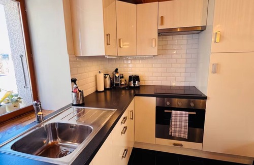 Saint-Julien-en-Genevois Cabaña | Cozy cottage in Saint Julien-en-Genevois with WiFi & Free Parking