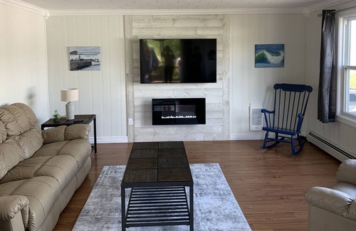Heart's Delight Casa | Cozy Retreat Along the Avalon Peninsula in Coastal Heart's Delight