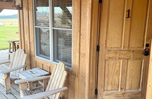 Almo Cabina | Cozy cabin #1 & AC, WiFi in Almo ID by City of Rocks National Park