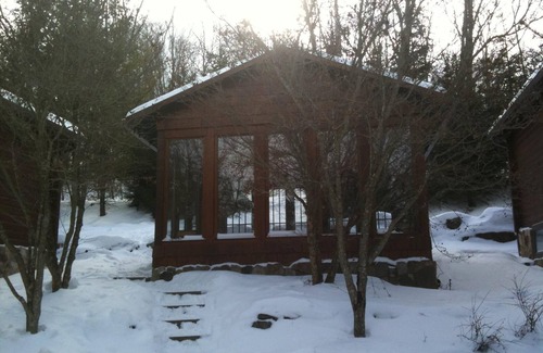 Snowshoe Condominio | Acogedora cabaña 1 BR con raquetas de nieve