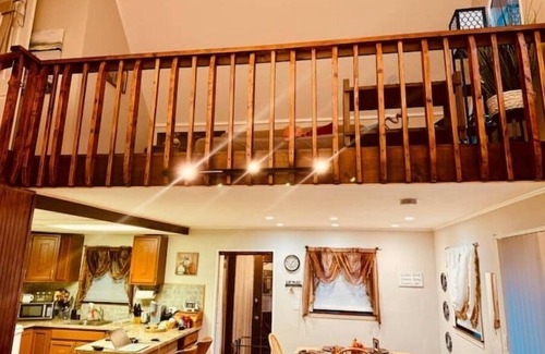 Tobyhanna Cabina | Cozy Cabin 10% discount for Military, First Responders, Church Groups, Educators