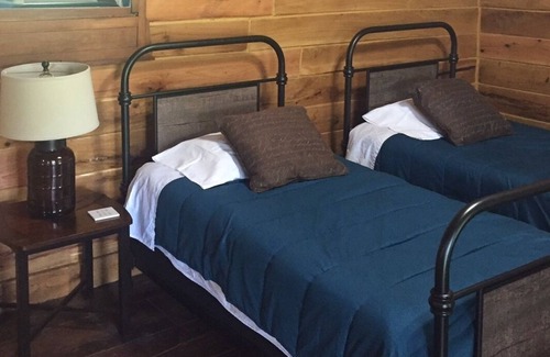 Tulsa Cabina | Cozy Cabin 11