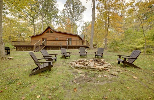 Bath Casa | Cozy Cabin 12 Mi to Miami University - Oxford!