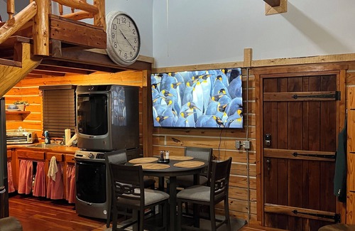 Tennga Cabina | Cozy cabin all new everything.