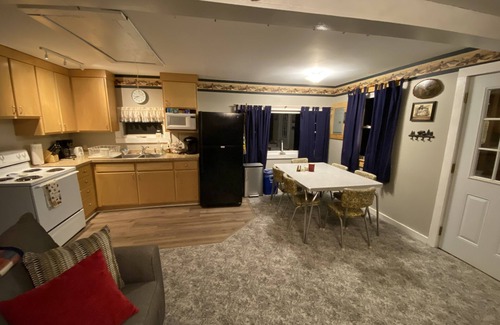 Redfield Cabina | Acogedora cabaña - North Osceola, NY, Camping, Relajación, Caza, Pesca, Bosques
