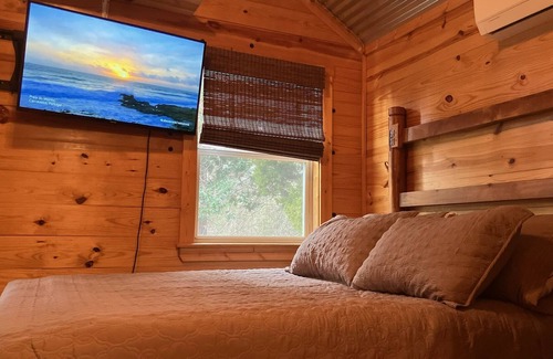 Clifton Cabina | Cozy Cabin by Lake Whitney!