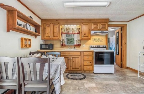 Holden Cabina | Cozy Cabin by the Lake