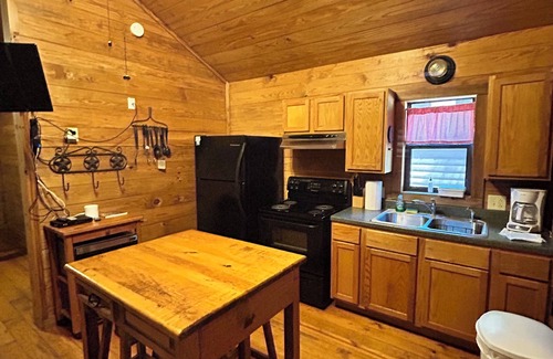 Jasper Cabina | Cozy cabin by the water