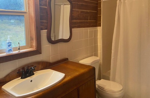 Alpine Village Cabina | Cozy Cabin Close to Town