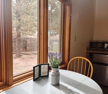 Woodland Park Cama Y Desayuno | Cozy Cabin close to downtown Woodland Park