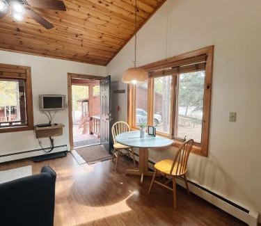 Woodland Park Cama Y Desayuno | Cozy Cabin close to downtown Woodland Park