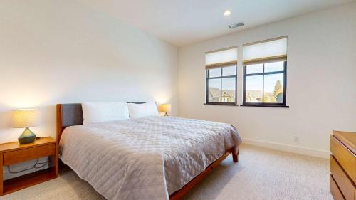 Mammoth Lakes Casa | Cozy Cabin for 8 Close to Eagle Lodge