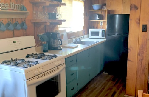Roosevelt Cabina | Cozy Cabin Getaway Right on the Water! Great fishing lake. Near Mille Lacs