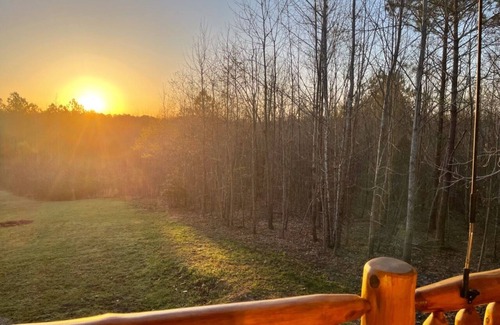Morris Chapel Cabina | Cozy Cabin Hidden in Amish Country